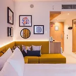 Hampton By Hilton Center فندق