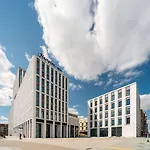 Hampton By Hilton Center Hotel