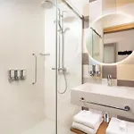 Hampton By Hilton Center 호텔