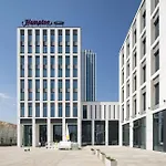 Hampton By Hilton Center 호텔