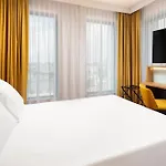 호텔 Hampton By Hilton Center 우치