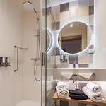 호텔 Hampton By Hilton Center 3*