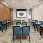 Hampton By Hilton Center 3*