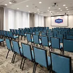 Hampton By Hilton Center 호텔 우치