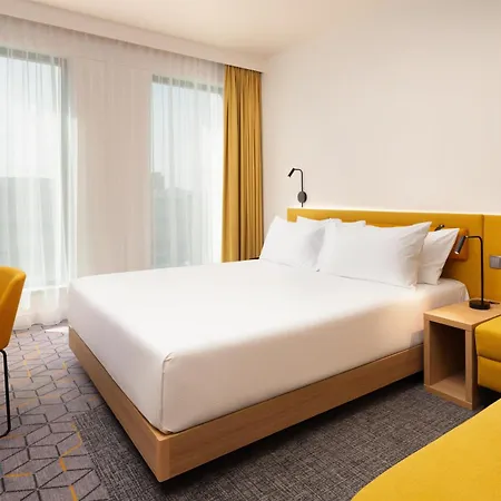 Hampton By Hilton Center Hotel