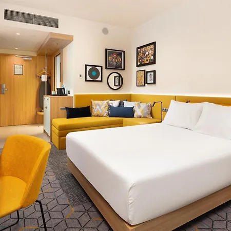 Hampton By Hilton Center