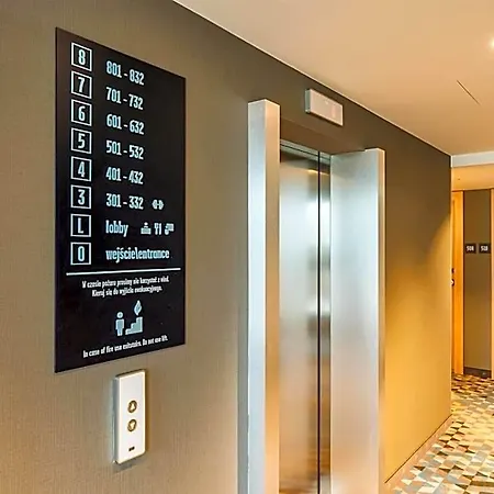 Hampton By Hilton Center Hotel