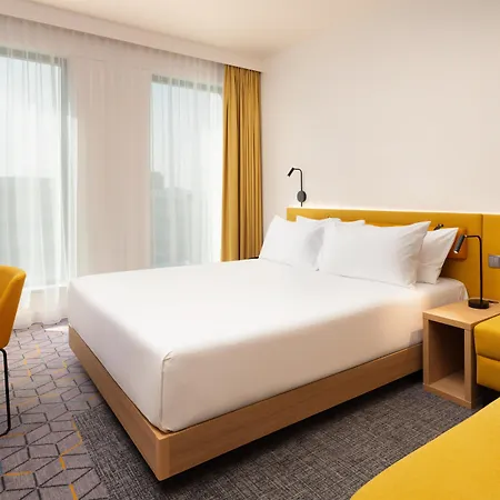 Hampton By Hilton Center Отель Лодзь