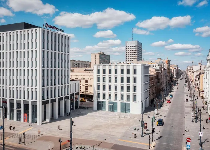 מלון Hampton By Hilton Center 3*