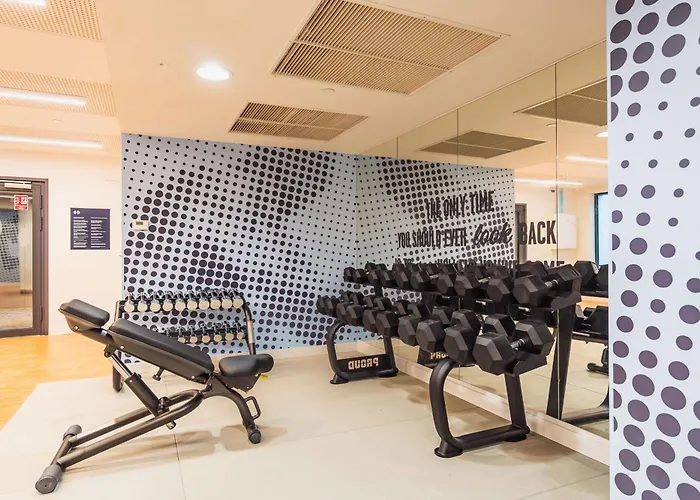 Hampton By Hilton Center מלון 3*