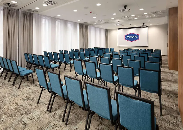 فندق Hampton By Hilton Center 3*