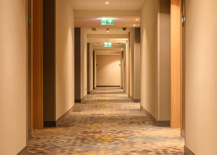 Hampton By Hilton Center