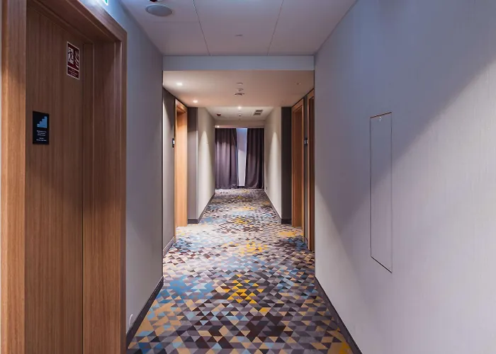 Hampton By Hilton Center فندق